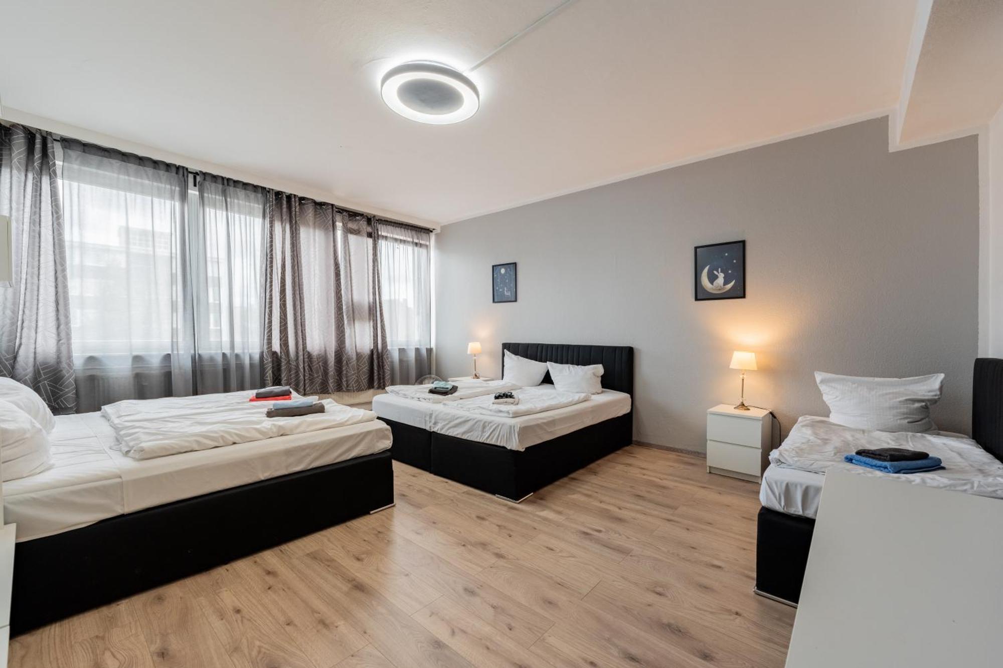 Modern Fancy Center Apartment